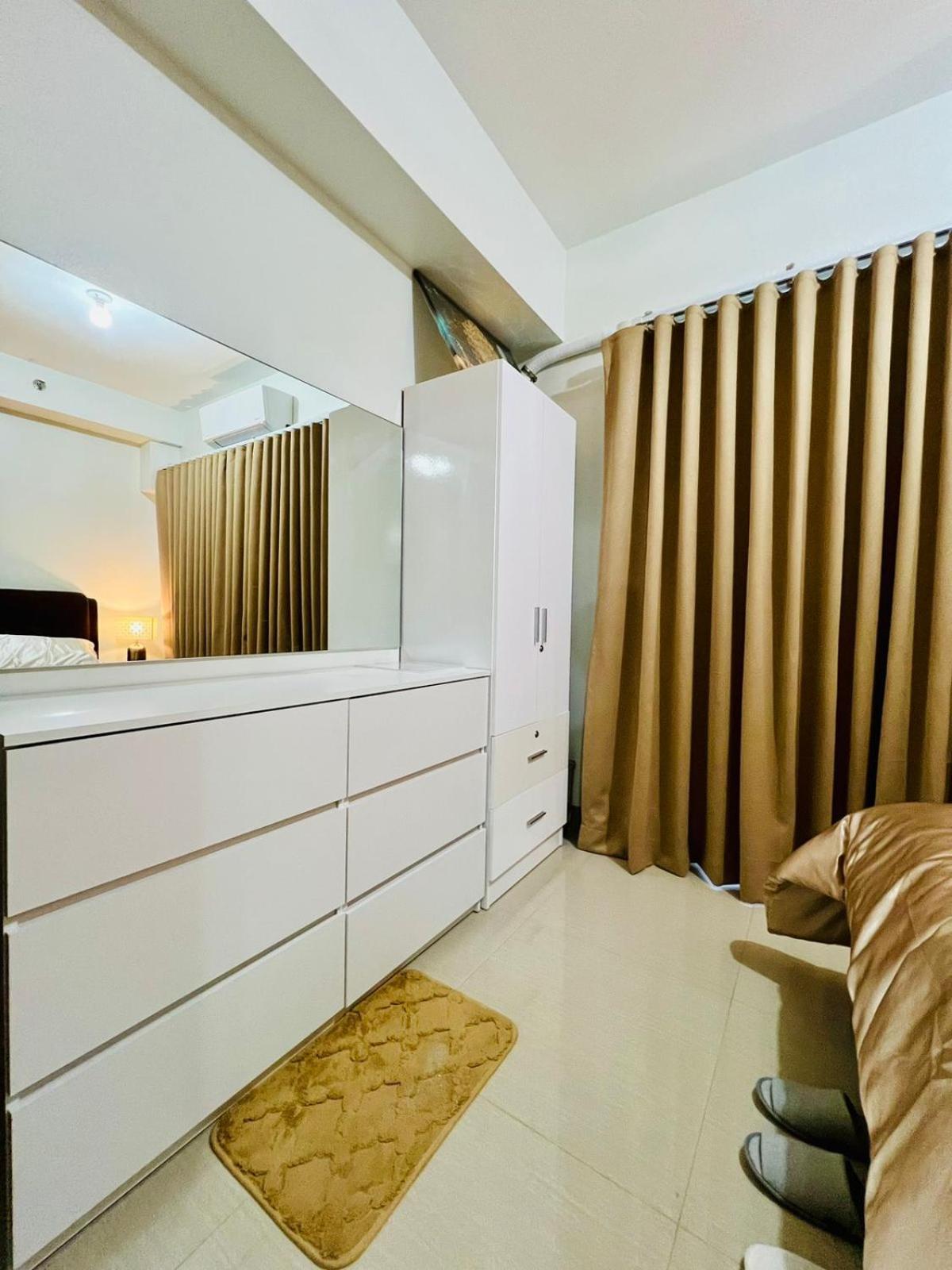 Shore 2 Residences Tower 2 Pasay Eksteriør billede