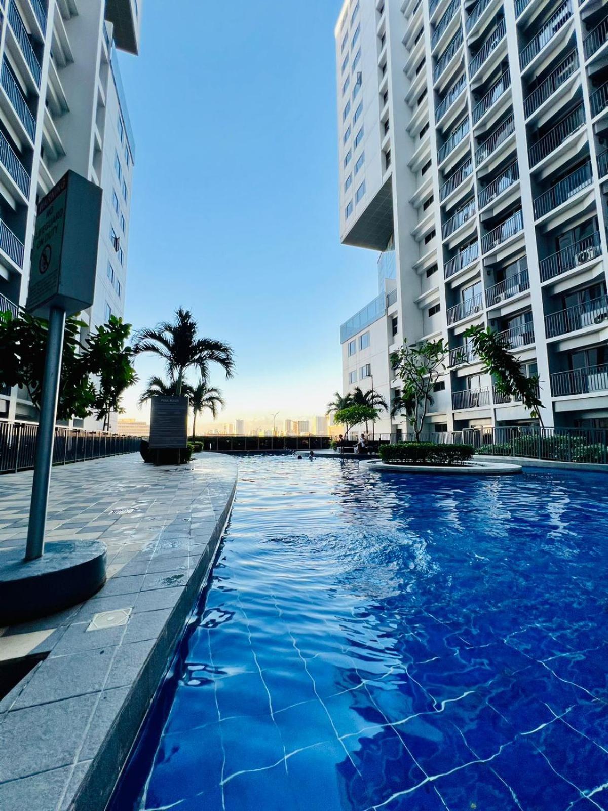 Shore 2 Residences Tower 2 Pasay Eksteriør billede